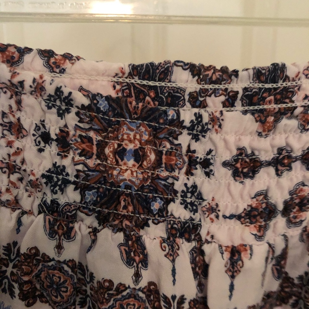 Others Follow patterned shorts - Picture 3 of 4